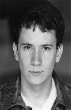 Gabriel Thomson como 