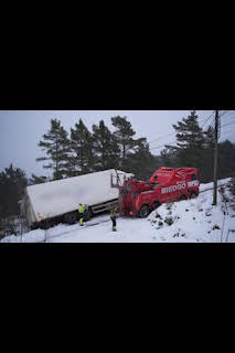 00:40: Rescate extremo: Descenso mortal | National Geographic | 4/4 2026