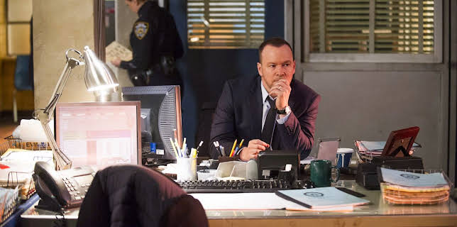 12:00 PM: Blue Bloods (S6 E14) (S6) | 5 USA | 2/1 2026
