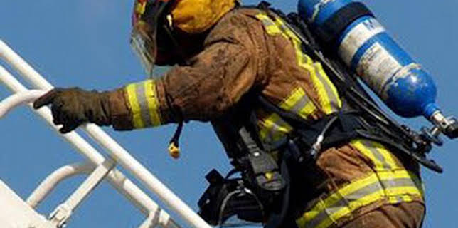 14:15: Así se hace: Grifos de cristal, Escaleras de camiones de bomberos | Discovery | 3/4 2026