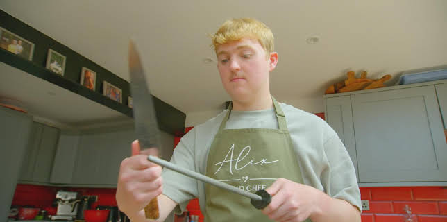 7:30 PM: New: Come Dine with Me: Teens | E4 | 11/14 2025