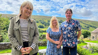 3:00 PM: Escape to the Country (S24) | BBC One Wales | 8/1 2026