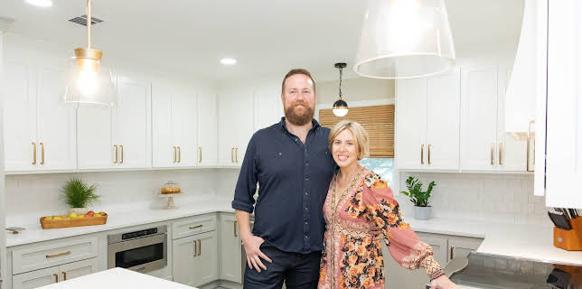 08:00: Home Town (S7 E10) (S7) | Kanal 11 | 2/20 2026