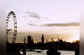 Queen & Country Season 1: London, Royal City