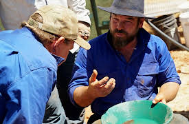 Aussie Gold Hunters: Mine SOS, Season 1: The Veterans