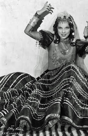 Tilly Losch as 