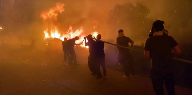 1:50 AM: World's Deadliest Weather: Caught on Camera | Paramount | 12/24 2025