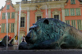 Curious Traveler Season 06 Info: Curious Gdansk