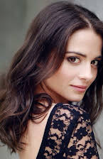 Stephanie Leonidas as 