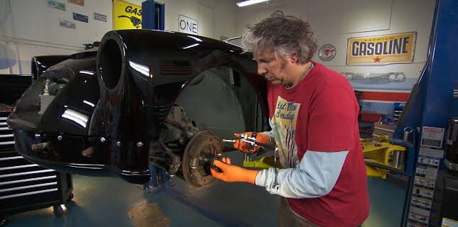 09:00: Bilfikserne (S12 E3) (S12) | Discovery Channel | 11/28 2025