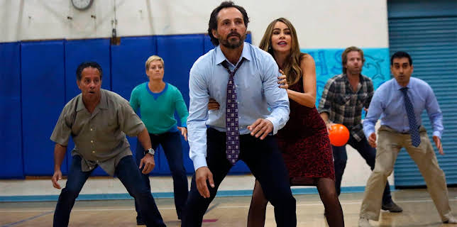 11:30 AM: Modern Family | E4 | 11/17 2025