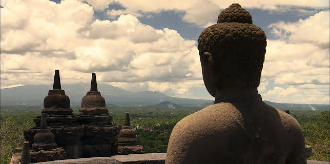 05:35: Superbauten 2 - Säulen für die Ewigkeit | ZDFinfo | 3/11 2026