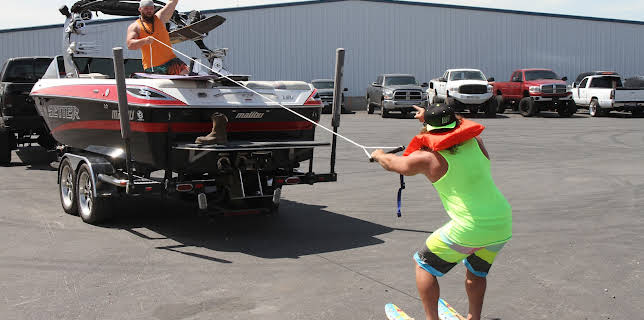 00:15: Diesel Brothers (S1 E10) (S1) | Discovery Channel | 11/26 2025