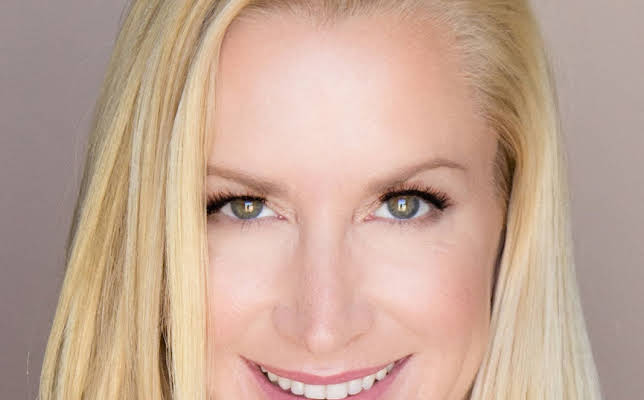 Angela Kinsey