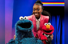 The Not Too Late Show with Elmo: Season 2: Shahadi Wright Joseph / Madison Reyes