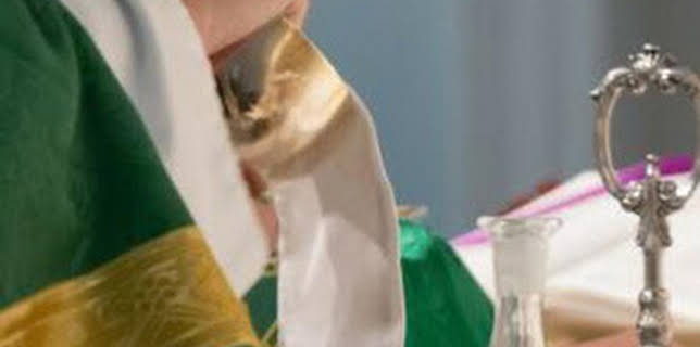 10:28: Santa Misa | 8 tv | 12/13 2025