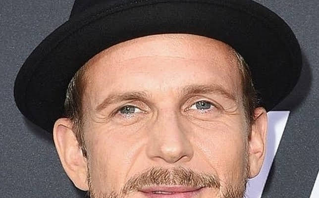 Gustaf Skarsgård
