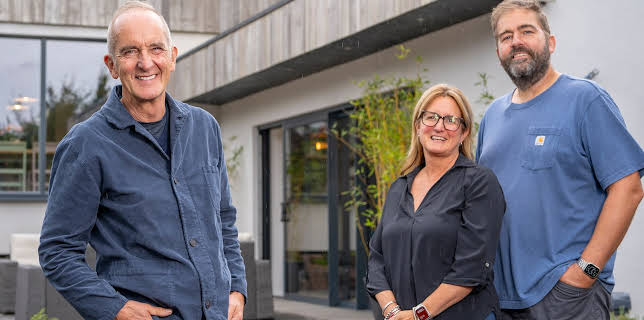 9:00 PM: New: Grand Designs | Channel 4 | 11/5 2025