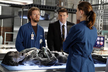 01:00: Bones (S1 E6) (S1) | Viasat Series | 9/27 2026