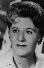 Anne Seymour como Ma Jenner