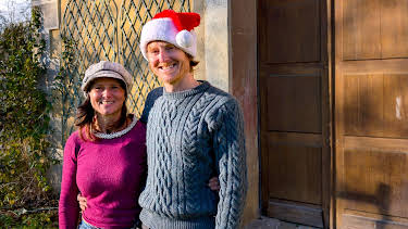 1:40 PM: Chateau DIY at Christmas | Channel 4 | 12/30 2025