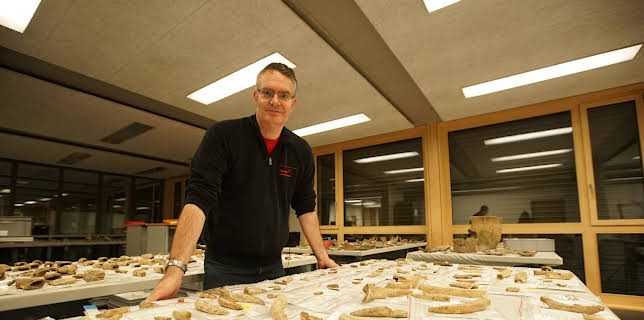 05:25: Blowing Up History (S4 E3) (S4) | Discovery Channel | 5/9 2025