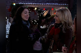Whitney Season 1: Christmas is Cummings