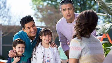 07:30: Jane the Virgin (S4 E15) (S4) | Viasat Series | 8/20 2026