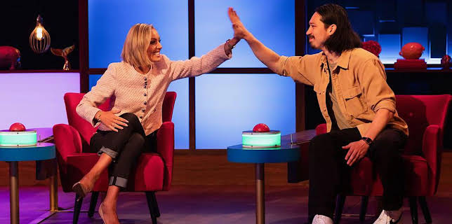 6:00 PM: Richard Osman's House of Games (S9) | BBC Two | 1/9 2026