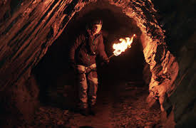 Sobrevivir es el reto: La leyenda de la mina abandonada