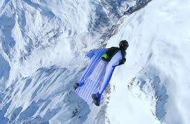 Sobrevivir es el reto: Perdido en una montaña nevada