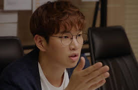 Kkondae Intern: Kkondae Intern Episode 9