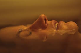 Equinox: Flickan är borta