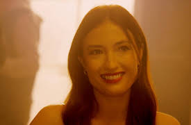 Fall in Love Again Season 1: The Editor and The Bartender