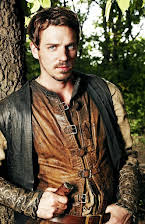 Joe Armstrong como John Evans