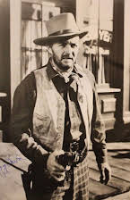 Gregg Barton como Tom Jensen