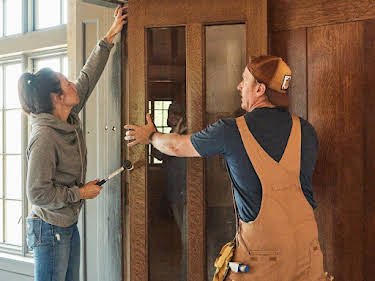 01:45: Fixer Upper: The Castle | Sixx | 6/17 2026