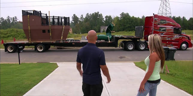 10:25: Shipping Wars (S6 E11) (S6) | TV10 | 11/28 2025