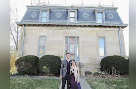 Hunting Vintage, Season 1: Vintage Home Wanted in Indiana