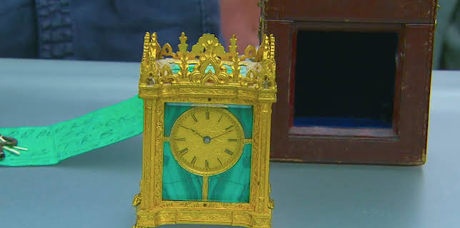 12:00 PM: Antiques Roadshow (S35 E22) (S35) | Yesterday | 12/25 2025