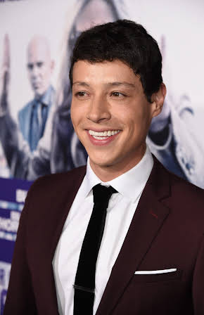 Reynaldo Pacheco as 