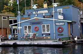 Extreme Houseboats Season 1: Floating Chapel