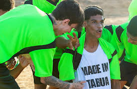 Luva De Pedreiro: Viral Moves, Season 1: Moving Forward