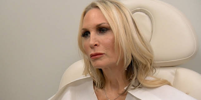 23:10: Verpfuscht - Ein Fall für die Beauty-Docs | Sixx | 12/5 2025