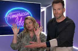 The Joel McHale Show with Joel McHale: The Ignored Handshake