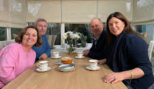 Kirstie and Phil's Love It or...