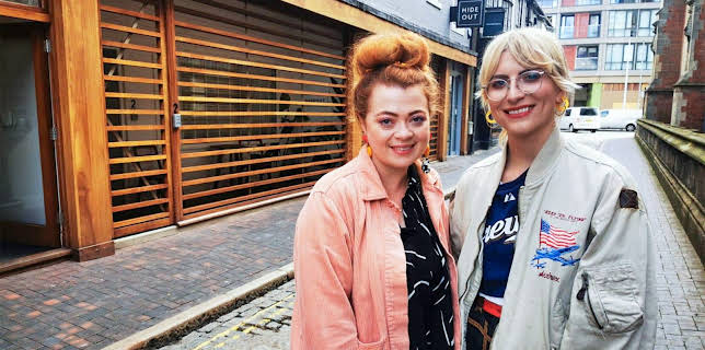 8:00 PM: Four in a Bed | More 4 | 11/15 2025