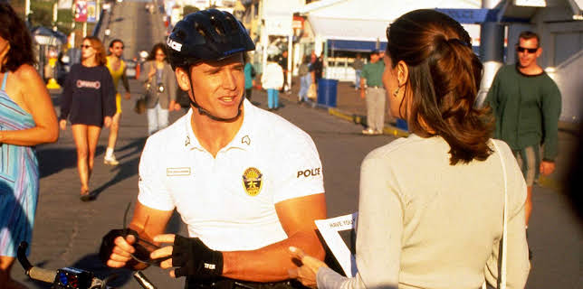 04:25: Pacific Blue (S2 E17) (S2) | TV6 | 11/18 2025