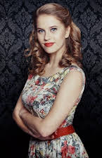 Elisabet Casanovas as 