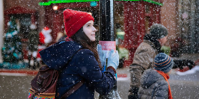 10:35: Puppy Love for Christmas | TV8 | 11/23 2025